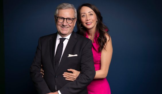 Jan Hofer stürzt auf vereistem Gehweg in Berlin