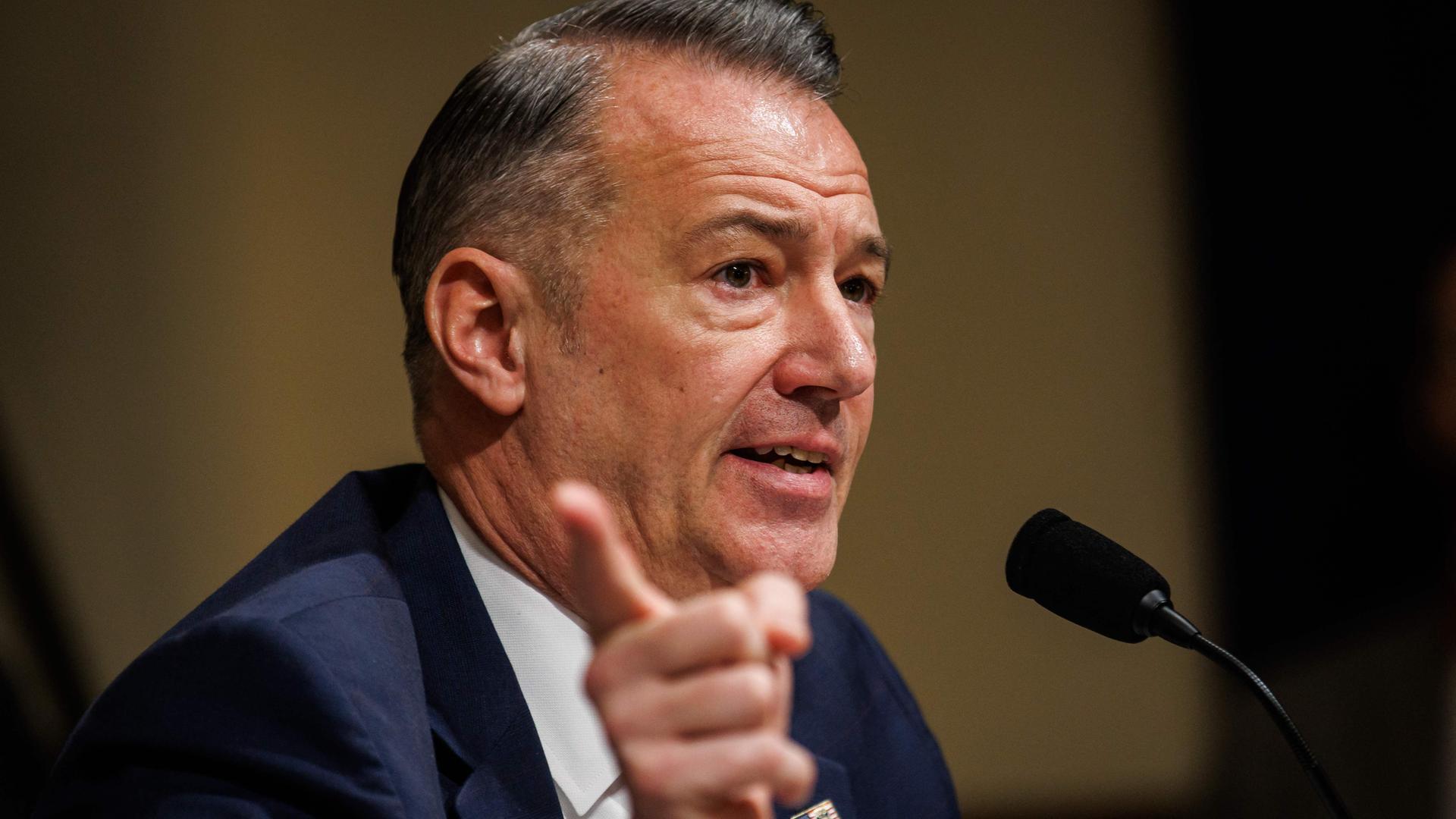 ICE-Chef Lyons verteidigt Einsätze der Bundesbeamten