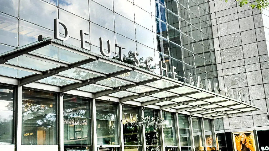 Deutsche Bank erkennt Fehler in der Beziehung zu Epstein an