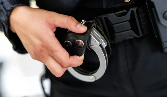 Sorge um den freien Verkauf von Generalschlüsseln für Handschellen