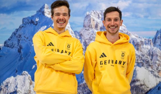 Olympische Winterspiele 2026: Das ungleiche Skisprung-Duo Raimund und Hoffmann