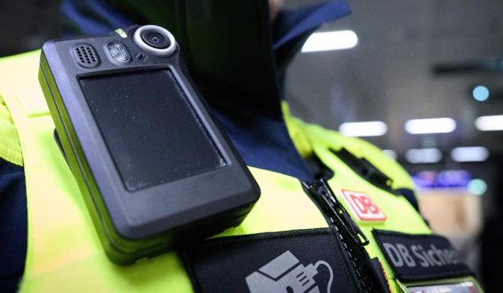 Diskussion über besseren Schutz für Zugbegleiter nach tödlichem Angriff