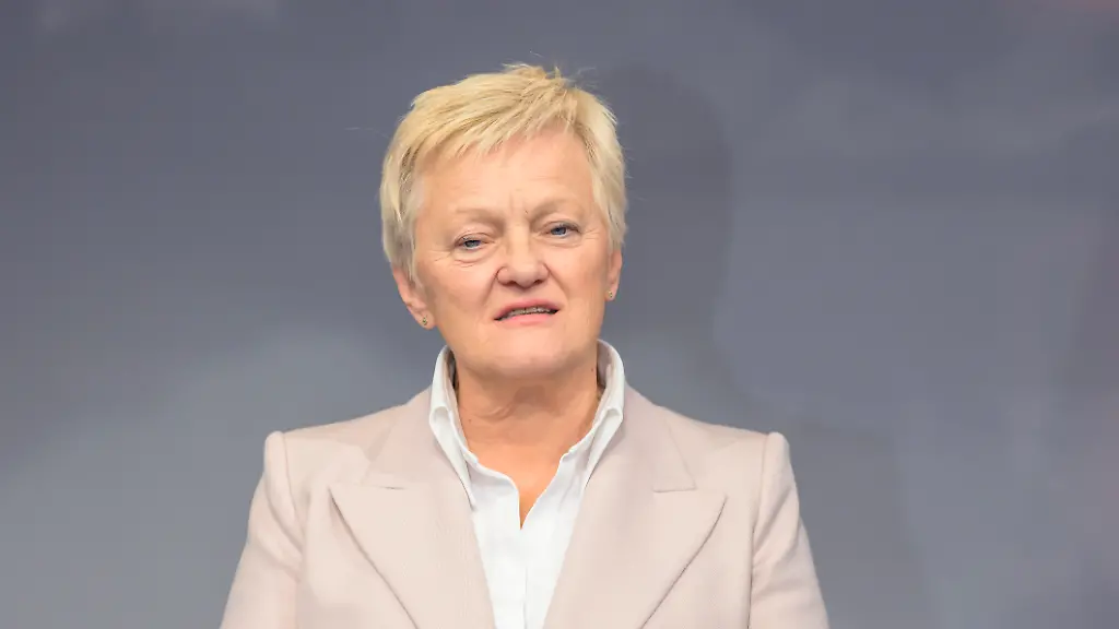 Renate Künast entdeckt NSDAP-Mitgliedschaft ihres Vaters
