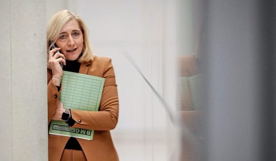 Pflegeversicherung: Änderungen für Kinderlose und Reformpläne