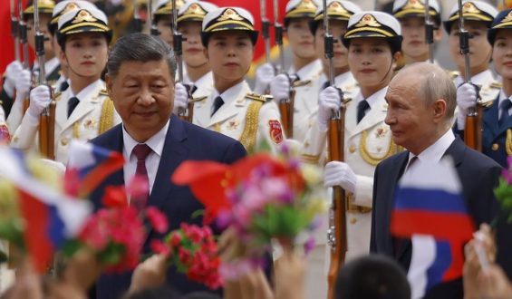 Xi Jinping und Wladimir Putin betonen enge Partnerschaft