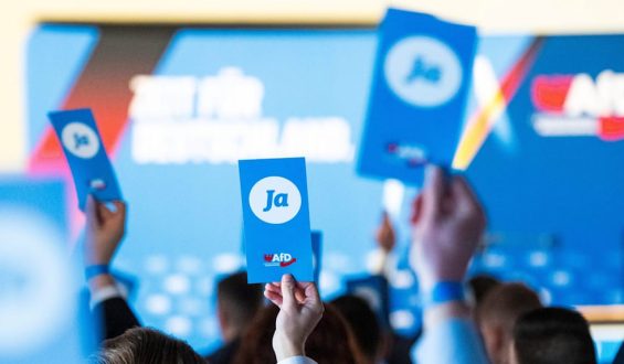 Kritik an der Schultour der AfD-Jugendorganisation in Sachsen