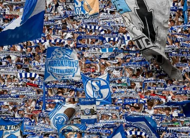 Ermittlungen gegen einen Schalke-Jugendtrainer wegen Missbrauchsvorwürfen