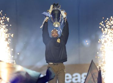 Vincent Kompany bei Guardiola-Abschiedsfeier in Manchester