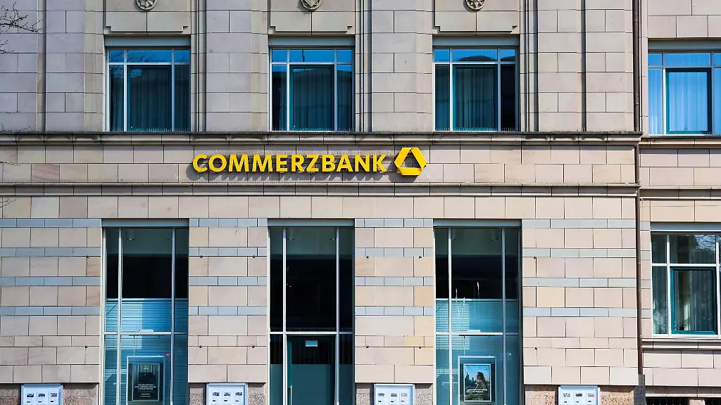 Commerzbank warnt vor UniCredit-Angebot
