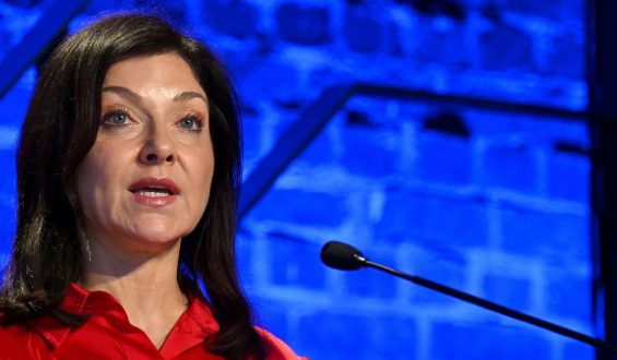 Wirtschaftsministerin Reiche und ihre China-Reise: Druck oder Zusammenarbeit?