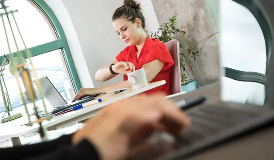 Rechte und Pflichten bei fehlender Arbeit: Was Chefs entscheiden können