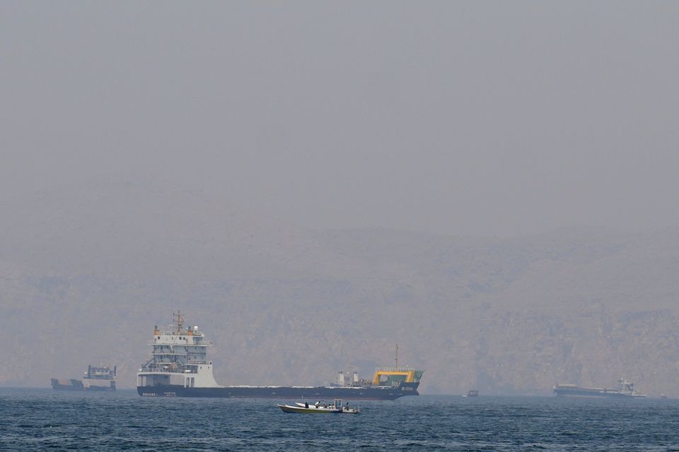 Iran Lässt Chinesische Schiffe Durch Straße von Hormus Passieren