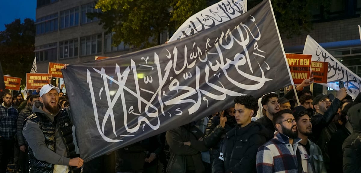 Der Einfluss des reaktionären Islam auf Europas Verfassungsstaaten