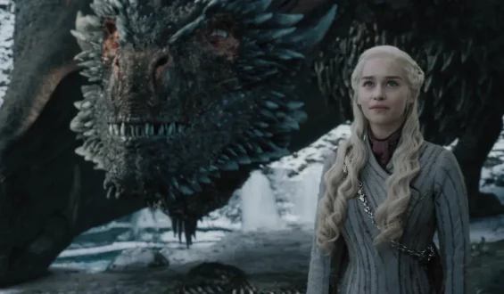Emilia Clarke spricht über Gagen und Erfahrungen bei “Game of Thrones”