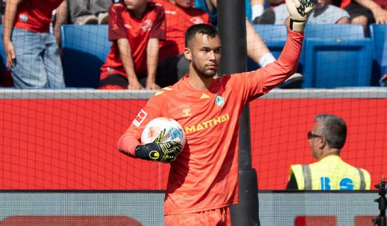 Torwart Mio Backhaus vor Wechsel bei Werder Bremen
