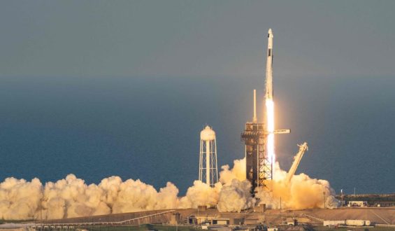 SpaceX strebt größten Börsengang der Geschichte an