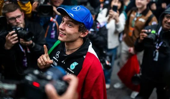 Lewis Hamilton ist wieder verliebt in seinen Job und Formel-1-Spitzenreiter Antonelli zeigt Selbstbewusstsein