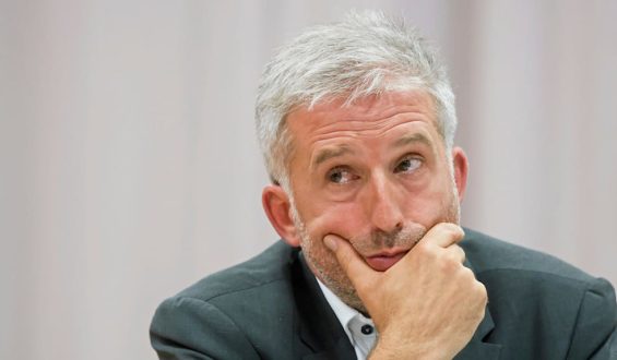 Streit über Rollstuhlrampen: Tübingens Bürgermeister unter Beschuss