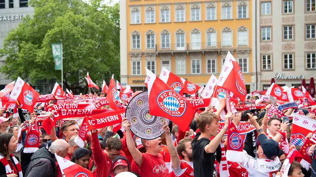 FC Bayern kämpft mit Problemen bei der Meisterfeier