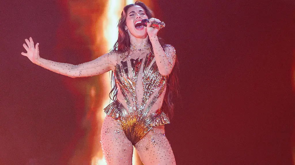 Sarah Engels beim Sprung zum Eurovision Song Contest