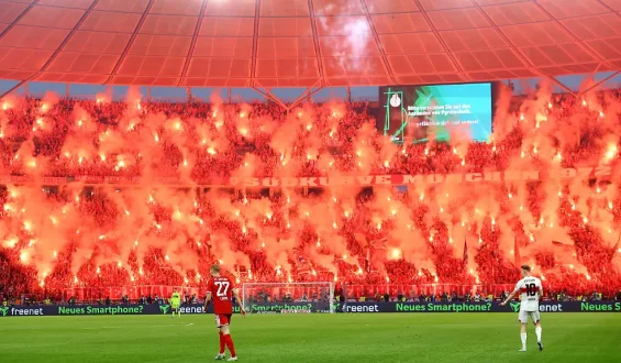Fans-Protest beim Pokalfinale gegen den DFB