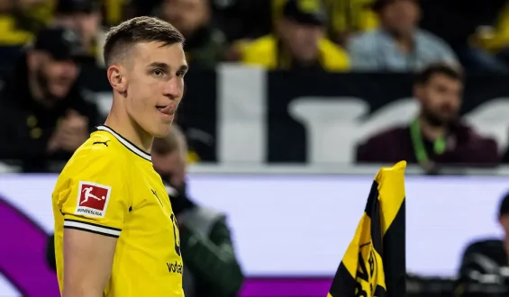 BVB Siegt Trotz Frühzeitigem Rückstand Gegen Frankfurt