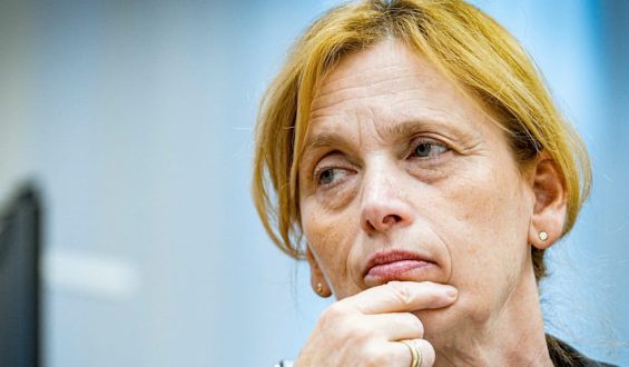 Familienministerin Prien fordert strengere Regeln für Eltern