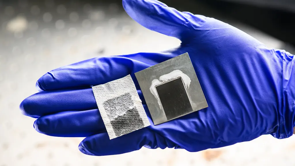 Neue Methode gewinnt Trinkwasser und Lithium aus Meerwasser