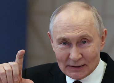 Putin schlägt Schröder als Vermittler im Ukraine-Konflikt vor
