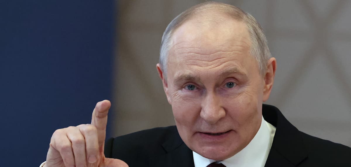 Putin schlägt Schröder als Vermittler im Ukraine-Konflikt vor