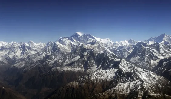 Rekord bei Everest-Besteigungen trotz Herausforderungen