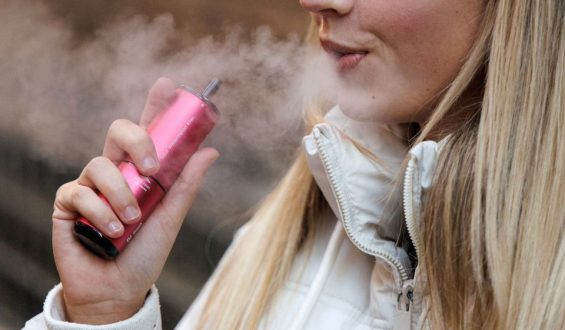 Anstieg des Tabak- und Vapenkonsums unter Jugendlichen in Deutschland