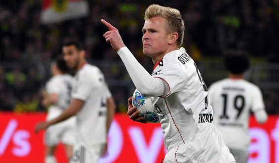 Eklat bei Eintracht Frankfurt: Geldstrafe für Burkardt nach Beleidigung