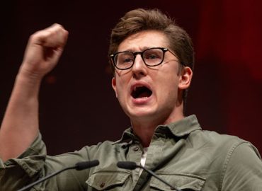 Kritik an geplanter Reform des Acht-Stunden-Tags durch Juso-Chef Türmer