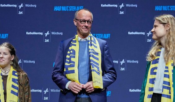 Bundeskanzler Merz räumt Schwächen ein und reagiert auf Proteste beim Katholikentag