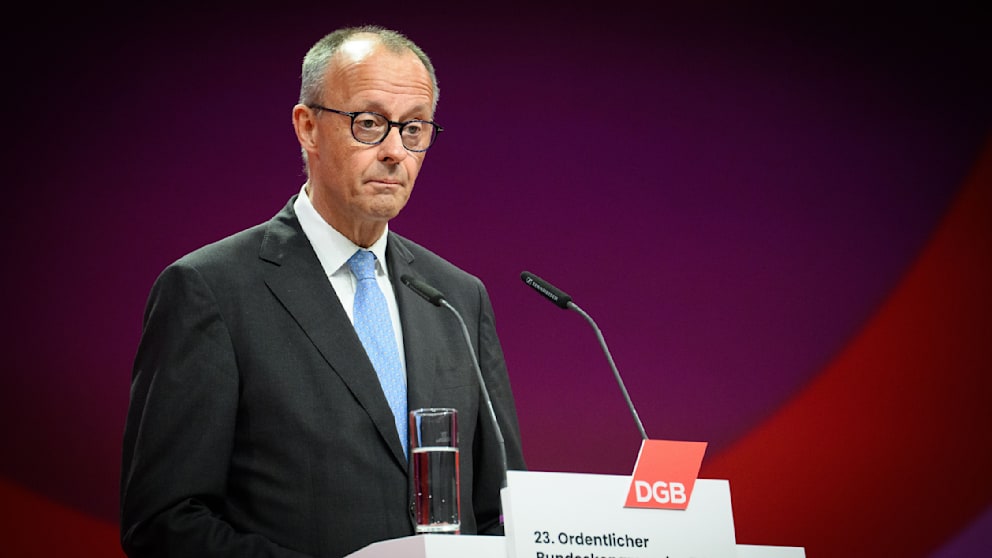 Buh-Rufe und Pfiffe für Kanzler Merz auf dem DGB-Bundeskongress
