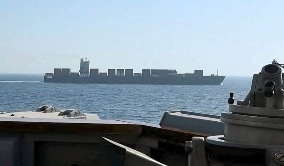 US-Militär greift Frachtschiff im Golf von Oman an