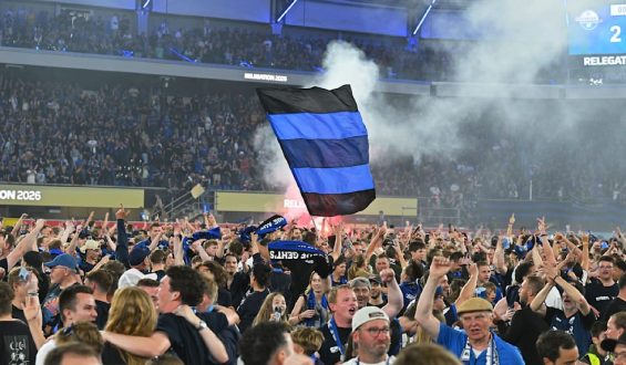 Paderborn feiert kontrollierten Aufstieg in die Bundesliga