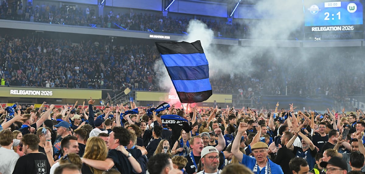 Paderborn feiert kontrollierten Aufstieg in die Bundesliga