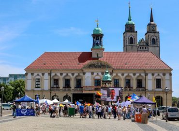 AfD-Demonstration in Magdeburg: Kritik an Kirchen und Kirchensteuer