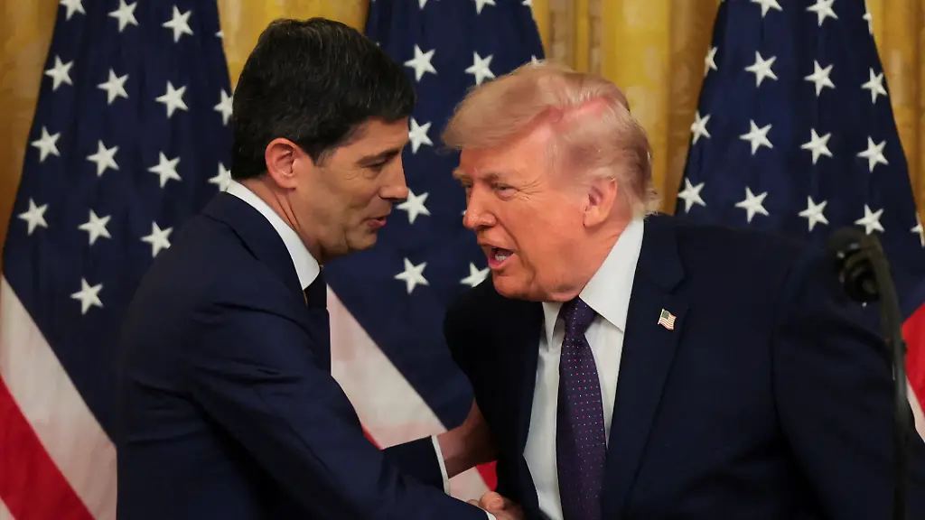 Warsh übernimmt Führung der Fed unter Trumps Druck