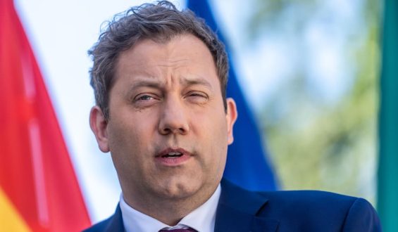 Steuerpolitik: Kritik an Finanzminister Lars Klingbeil