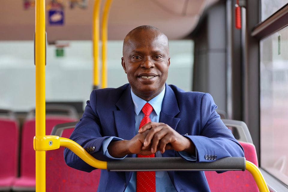 Ein Busfahrer und Bürgermeister: Alex Deagoue