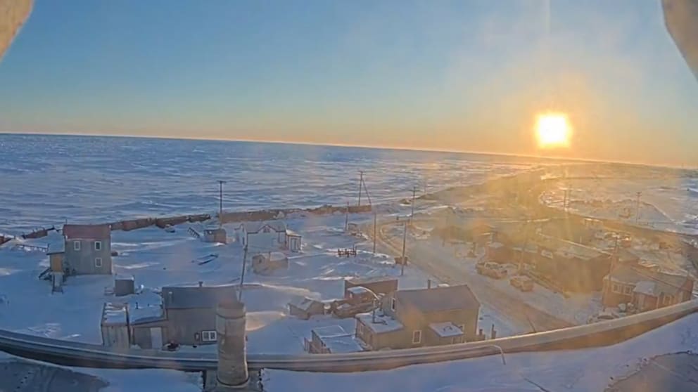 Das Sonnenlicht kehrt nach Alaska zurück