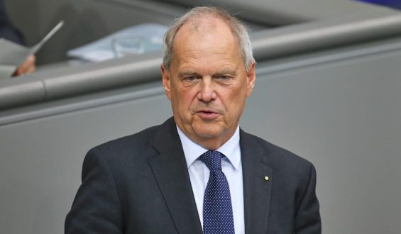 Länder-Blockade gegen 1000-Euro-Prämie und Steuerreform