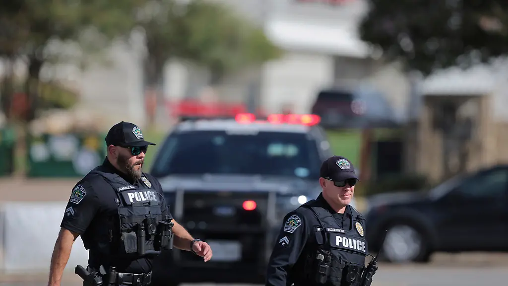 Jugendliche verursachen Chaos in Austin: Schüsse und Verfolgung