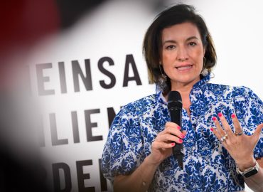 BAföG-Reform Droht zu Scheitern: Ministerin Bär Betont Sparnotwendigkeit