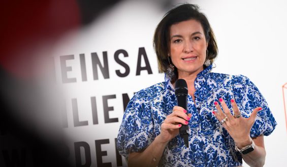 BAföG-Reform Droht zu Scheitern: Ministerin Bär Betont Sparnotwendigkeit