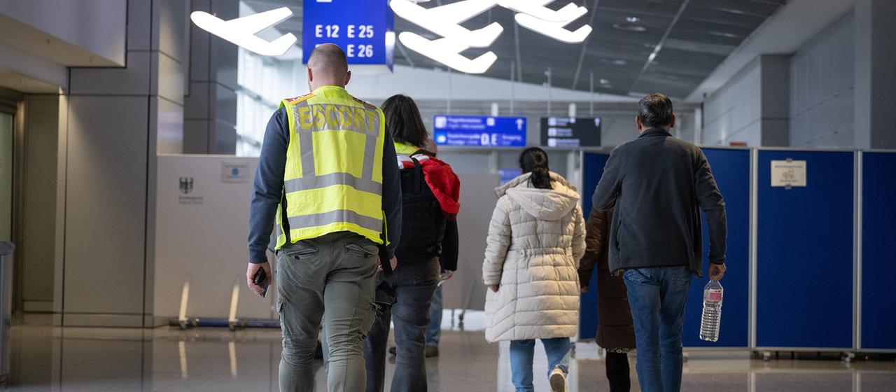EU beschließt Abschiebezentren in Drittstaaten für abgelehnte Asylbewerber