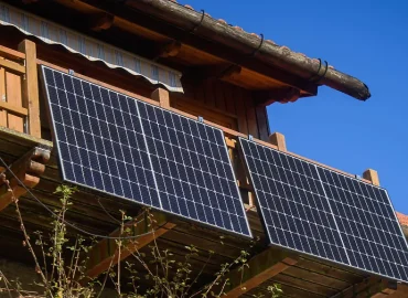 Sonne satt: Solakon-Set mit Speicher 546 Euro günstiger
